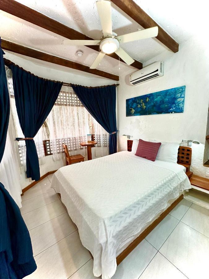 Hotel Silberstein Puerto Ayora  Zewnętrze zdjęcie