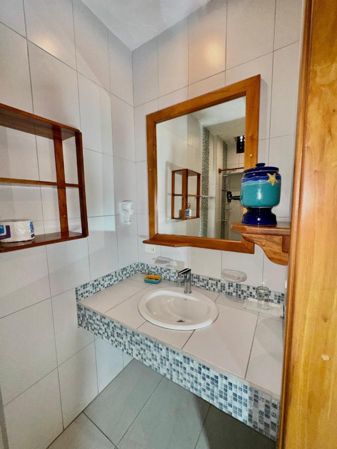 Hotel Silberstein Puerto Ayora  Zewnętrze zdjęcie
